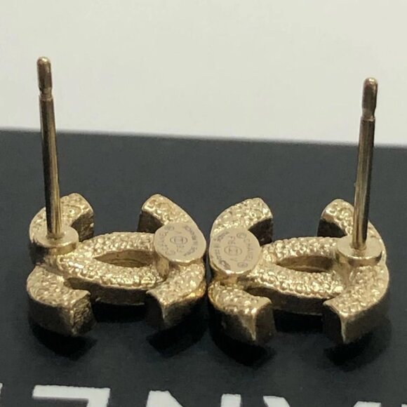 CHANEL CC Logos Rhinestone Stud Earrings Gold Tone F16V Auth w/Box #8250 - Picture 8 of 10